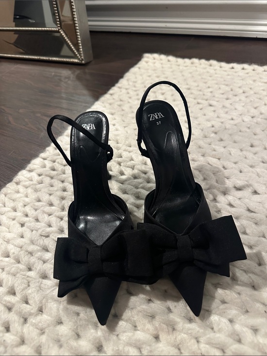 Zara Shoes - Brand new pumps!!!👠